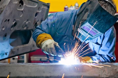 aluminum fabrication schools|welding trade school near me.